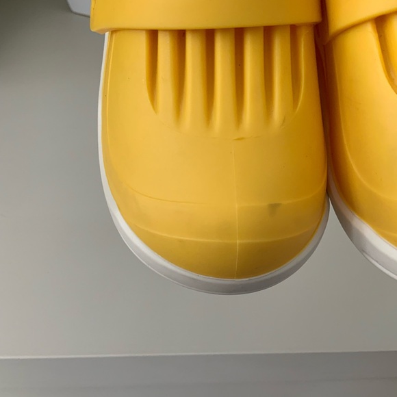 BUTLER Rockhopper Overshoe Kids Rubber Waterproof All Weather Yellow Size 6 7 8 - Picture 11 of 16